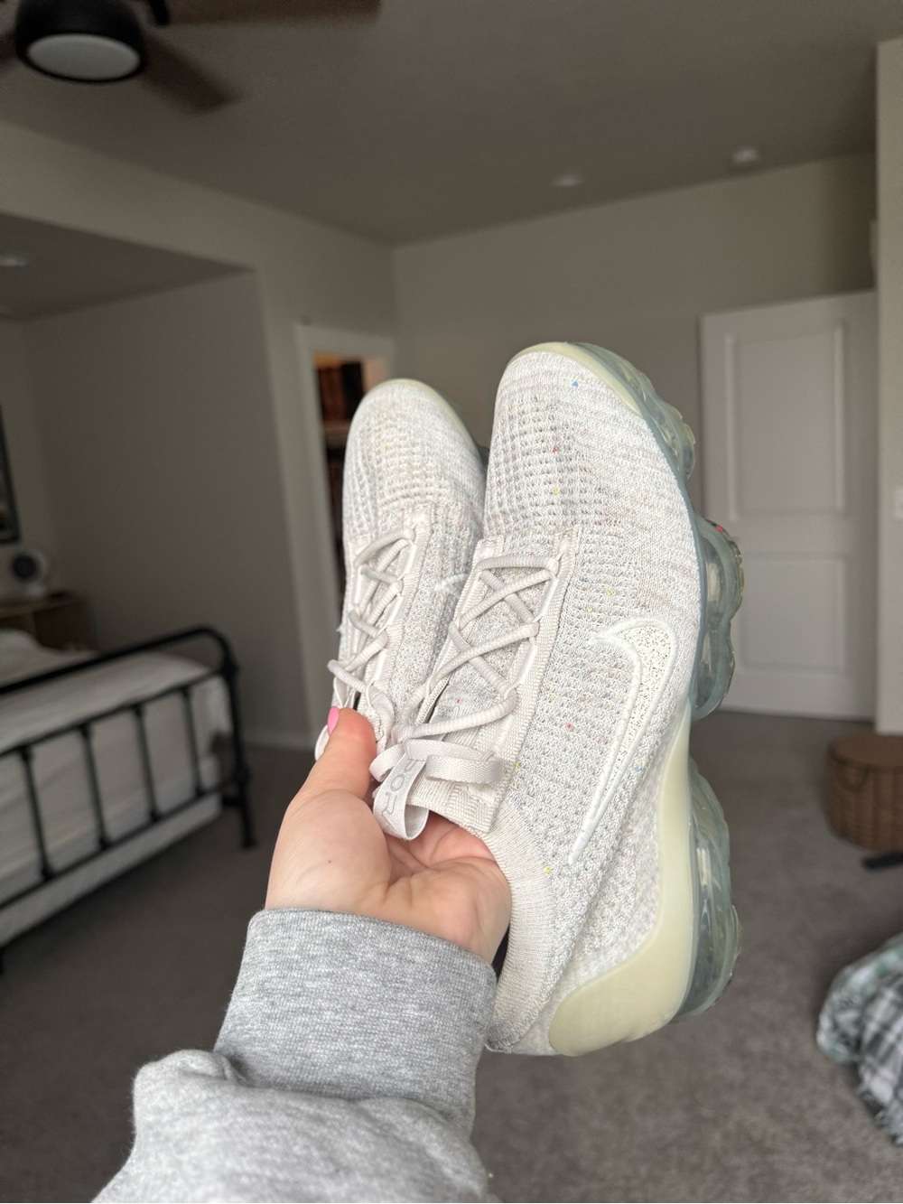 Nike Women’s VaporMax Flyknit SE - Light Cream with Subtle Speckle